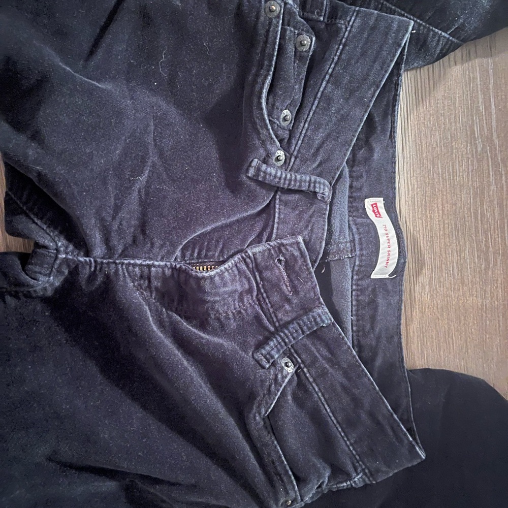 Levi's Women's Dark Gray High Rise Jeans